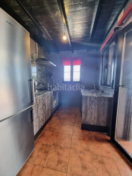 Foto 2e529ae5-ad71-4fe1-8a77-e1b73dd1b421. Casa amb calefacció aparcament piscina a Flores de Sil - La Placa Ponferrada