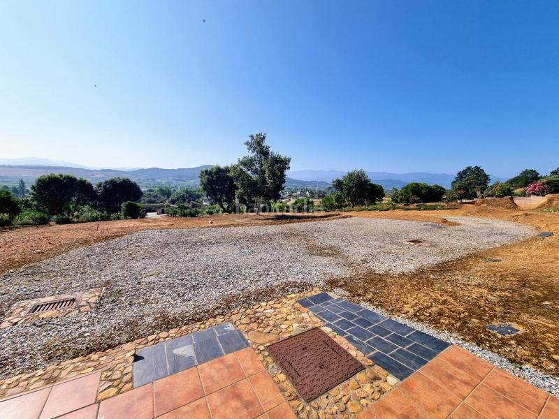 Foto 3cc98145-fe39-475a-965d-68f151496277. Casa amb calefacció aparcament piscina a Flores de Sil - La Placa Ponferrada