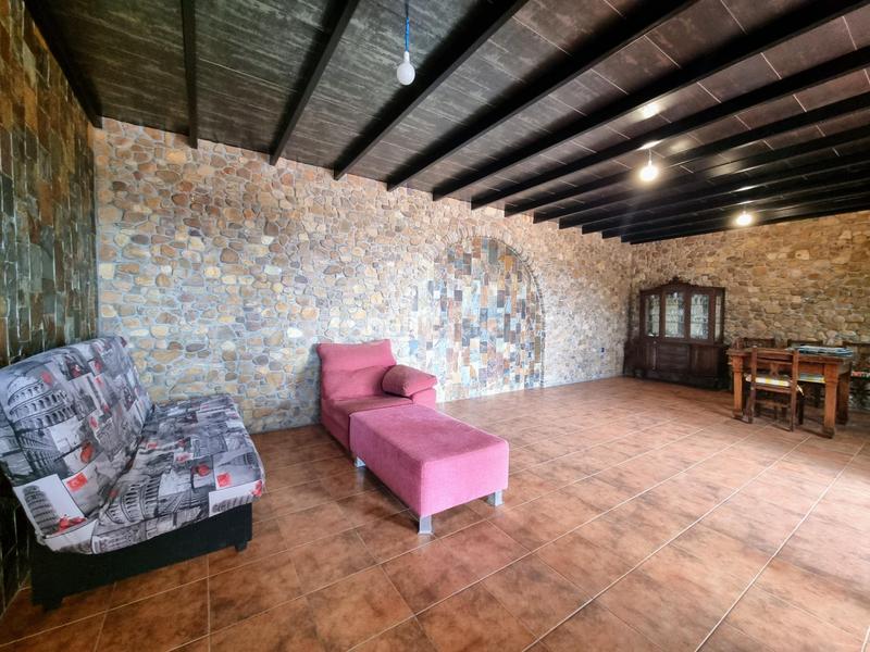 Foto 67e1e0ff-3429-4fe9-95b4-7115d794111a. Casa amb calefacció aparcament piscina a Flores de Sil - La Placa Ponferrada