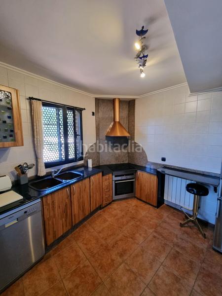 Foto a3822694-5a67-4b75-8d31-bb8773a3c32e. Casa amb calefacció aparcament piscina a Flores de Sil - La Placa Ponferrada