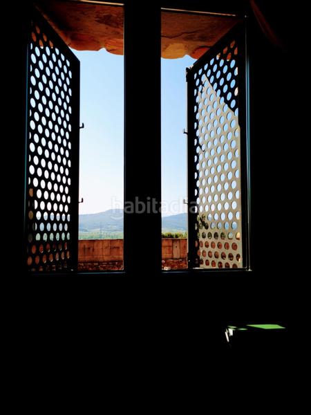 Foto fa87ddab-5902-46f6-8e34-820a088a0403. Casa amb calefacció aparcament piscina a Flores de Sil - La Placa Ponferrada