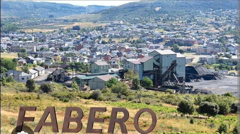 Foto 815b409e-ed16-4ff9-8e63-ff0bf13669ef. Casa a Fabero