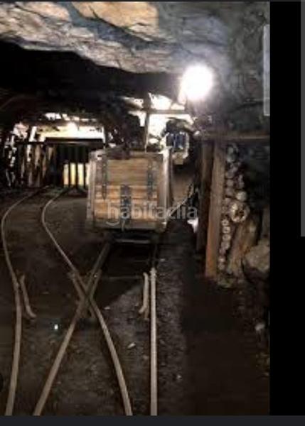 Foto e26f2cbf-6ffd-4d06-a318-ffc7897007ed. Casa a Fabero