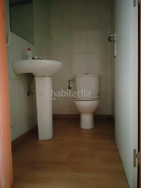 Foto 063cbe84-84e5-496f-b9b7-ca8a1f6e3805. Local comercial a Centro Ponferrada