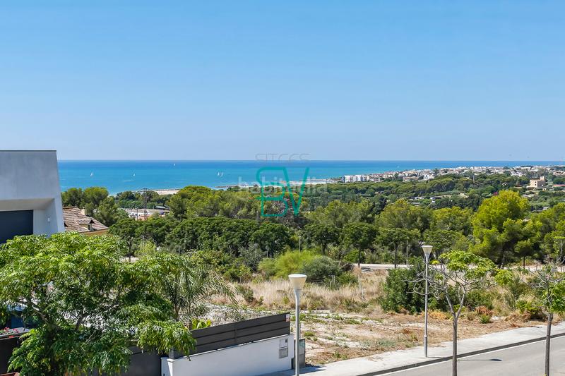 Foto 3ca5af55-1f98-4358-a9a3-df718336a12f. Chalet con riscaldamento parcheggio piscina in L´Aragai Vilanova i la Geltrú