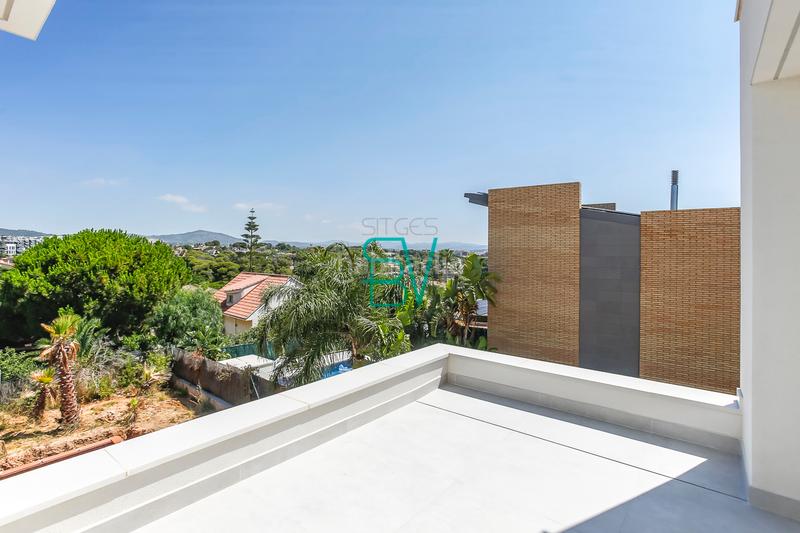 Foto a91f9876-a582-423a-a5e0-e65a379c3255. Chalet con riscaldamento parcheggio piscina in L´Aragai Vilanova i la Geltrú