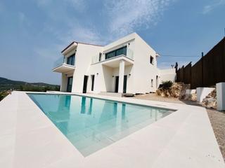 Chalet à Olivella. Preciosa villa de nueva construcción con vistas despegadas a las
