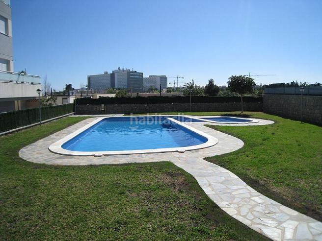 Foto 5846bbaa-00fb-41f7-8b05-42e284b1eba0. Miete erdgeschoss mit heizung parking pool in Ses Figueretes - Platja d'en Bossa - Cas Serres Ibiza