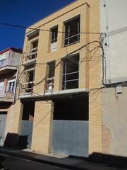Édifice  Carrer d'isabel la catòlica. En venta edificio con estructura terminada