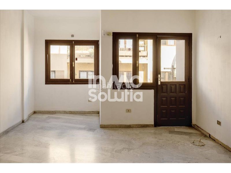 Foto ad6a05cb-9481-4b45-948f-412170873252. Pis a Centro Orotava (La)