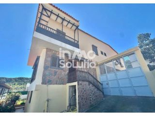 Casa  Calle portadas. Chalet independiente con parcela en valsequillo