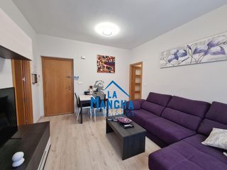 Rent Flat  Calle jaen. 800 al mes inmobiliaria la mancha alquila piso con garaje en ver