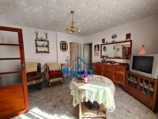 Maison  Calle virgen llanos. Inmobiliaria la mancha vende casa de dos plantas en el salobral