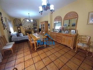Casa  Calle juan xxiii. Ref y076. inmobiliaria la mancha vende espectacular casa indepen
