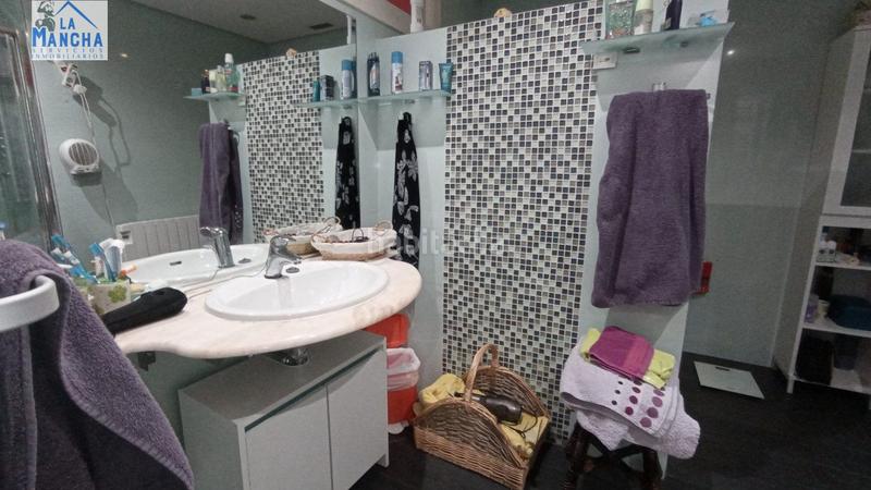 Foto 2b8c06b7-dcac-438e-9fb4-a463ceb0c91a. Casa adossada amb calefacció aparcament piscina a Albacete