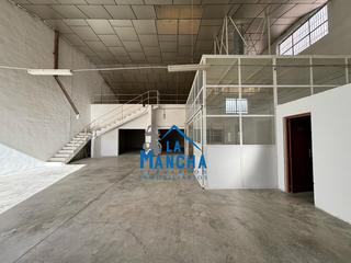 Fabrikhalle in Pedanías - Extrarradio. Inmobiliaria la mancha vende nave industrial en poligono campoll