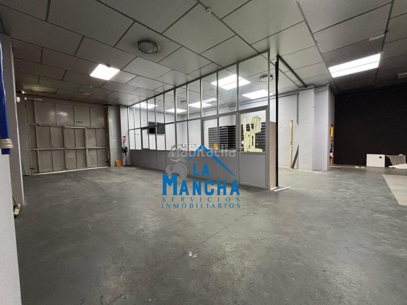 Foto 32c00c5b-8b48-48fd-8f6e-1f71c9041701. Alquiler local comercial inmobiliaria la mancha alquila local comercial en barrio San Pablo en Albacete