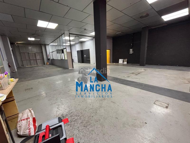 Foto 98e85c6c-5e52-4c2b-8d97-ec37b157ebb3. Alquiler local comercial inmobiliaria la mancha alquila local comercial en barrio San Pablo en Albacete