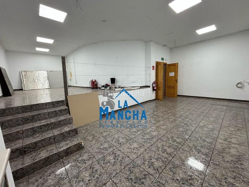 Foto b721c7f3-2235-46f9-adce-d75828dfaf3f. Alquiler local comercial inmobiliaria la mancha alquila local comercial en barrio San Pablo en Albacete