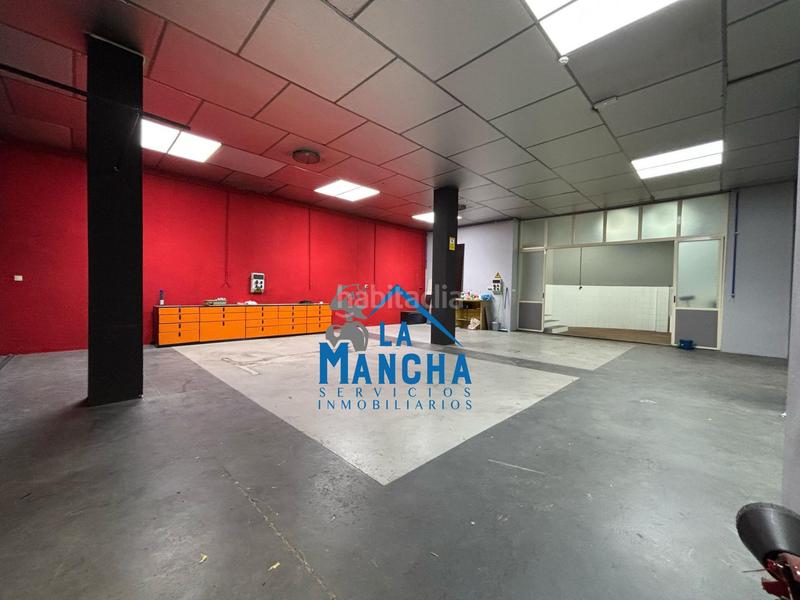 Foto d8c00e2c-f6d3-4e0e-a741-aa1bee16e685. Alquiler local comercial inmobiliaria la mancha alquila local comercial en barrio San Pablo en Albacete