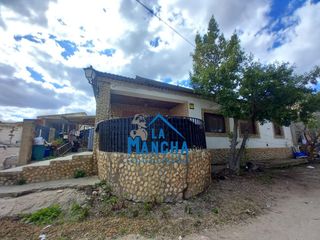 Masia  Calle alfonso xii. Ref y094. inmobiliaria la mancha vende espectácular complejo de