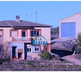 Country house  Calle alfonso xii. Ref y094. inmobiliaria la mancha vende espectácular complejo de
