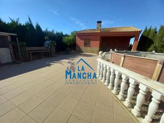Chalet  Urbanizacion hoyas vacas. Inmobiliaria la mancha vende parcela zona las perdicesarca de no