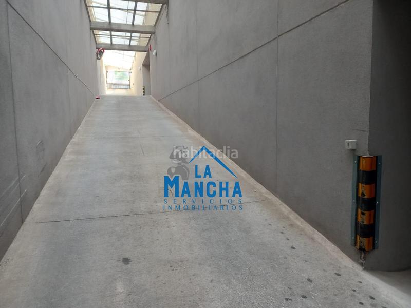 Foto 4337d4c4-d5e3-428d-9857-d8bf03dfd76f. Aparcament cotxe a Imaginalia - Llanos del Águila Albacete