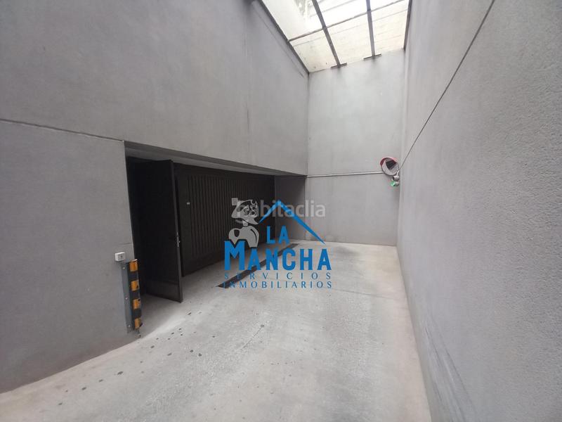 Foto 8e4c156d-baff-4da7-a152-fb4741375bf7. Aparcament cotxe a Imaginalia - Llanos del Águila Albacete