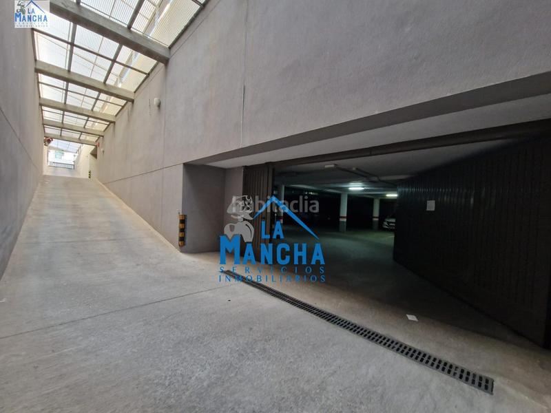 Foto 9851645f-2288-4b5b-a402-db8b5120ae08. Aparcament cotxe a Imaginalia - Llanos del Águila Albacete