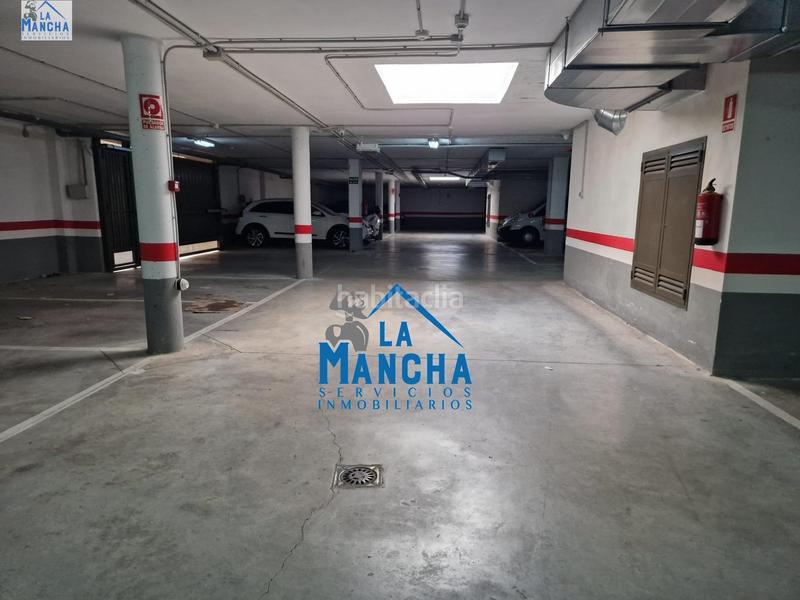 Foto bd683fc4-ced5-4950-9c84-3ac87cdc5e4a. Aparcament cotxe a Imaginalia - Llanos del Águila Albacete