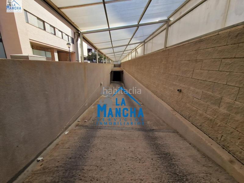 Foto eac15667-dba1-4e25-ab36-67ba7fbf8e4b. Aparcament cotxe a Imaginalia - Llanos del Águila Albacete