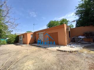 Maison  Urbanizacion urb los prados. Ref y110. inmobiliaria la mancha vende bonita parcela en urbaniz