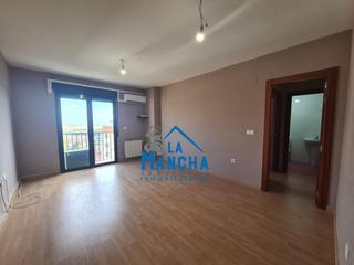 Pis a Chinchilla de Monte - Aragón. Inmobiliaria la mancha vende apartamento con garaje y trastero e