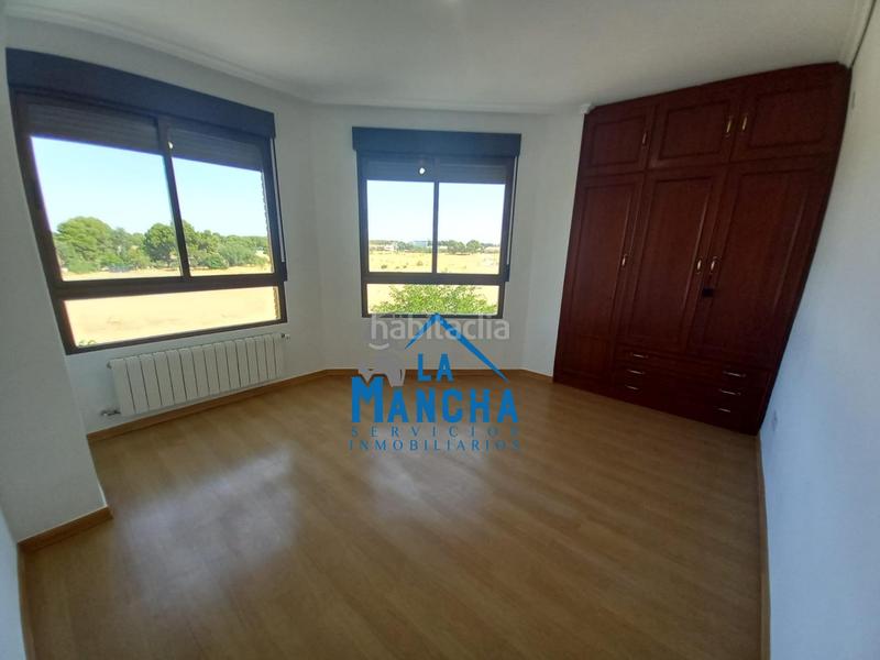 Foto 40326d2c-adc8-44e6-aab4-2eb2724f90d8. Dúplex amb calefacció a San Pedro Albacete