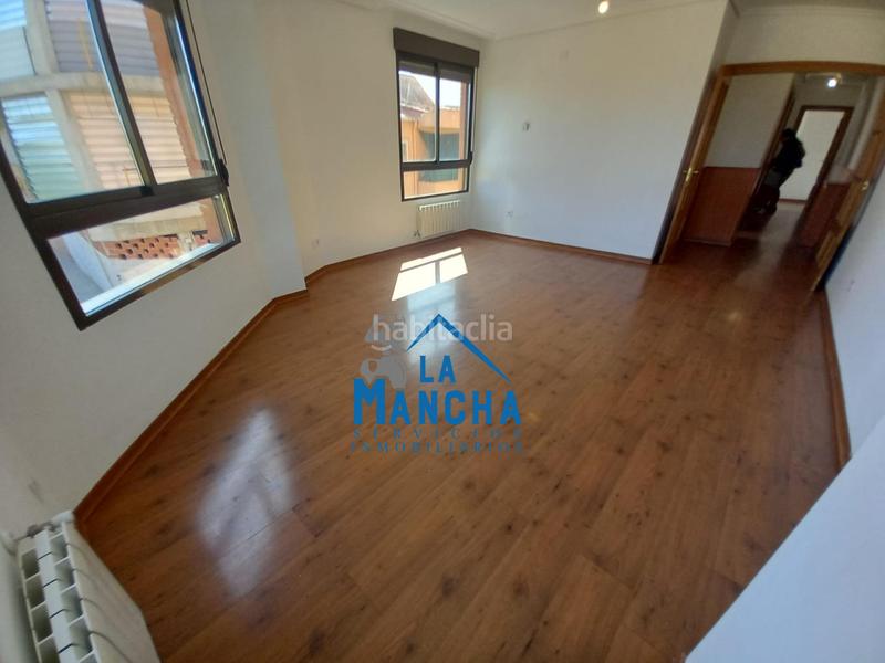 Foto c6ee79c8-bc8e-4cc9-991e-48b72df6a05f. Dúplex amb calefacció a San Pedro Albacete