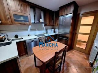 Etagenwohnung  Calle colon. Inmobiliaria la mancha vende o alquila con opción a compra preci