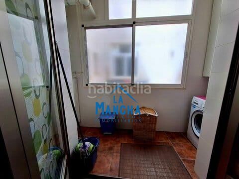 Foto 0c958a83-94cc-4118-a6c1-f91d45f99384. Pis amb calefacció aparcament a Gineta (La)