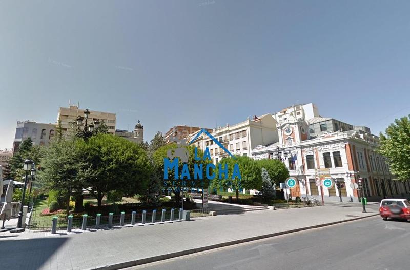 Foto a3a89401-1740-4952-93fd-bf7b1c402a90. Piso inmobiliaria la mancha vende piso en pleno altozano en Albacete