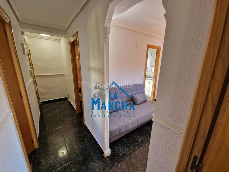 Foto 5c84e1c4-526a-4a0e-893c-3aeddfeb4711. Alquiler piso inmobiliaria la mancha alquila piso en habitaciones compartidas zona hospital en Albacete
