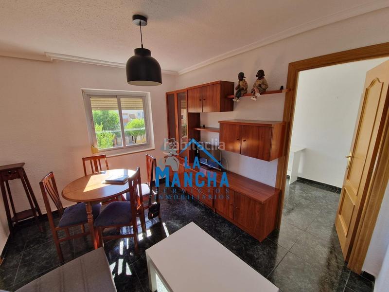 Foto 8a0b4153-d0b2-424f-b5a5-37657ba95c56. Alquiler piso inmobiliaria la mancha alquila piso en habitaciones compartidas zona hospital en Albacete