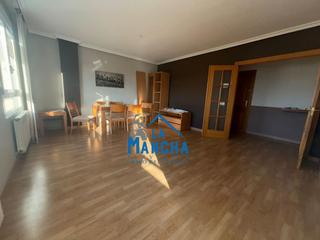 Etagenwohnung in Santa Teresa - Vereda. Inmobiliaria la mancha vende piso en zona fátima de albacete