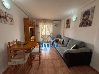 Location Appartement à Nueva Torrevieja. Inmobiliaria la mancha alquila piso en torrevieja