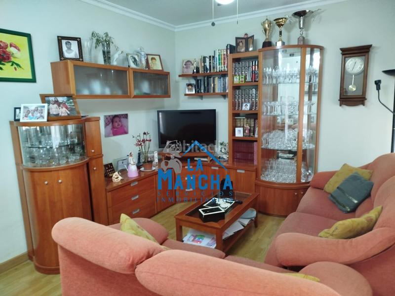 Foto b0fc02fb-378a-48f2-84df-efeab45fcf67. Erdgeschoss mit heizung in Ensanche - Franciscanos Albacete