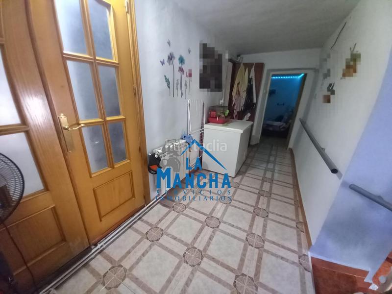 Foto f7b2b1a7-cc61-4edf-9ea2-b15ea0f8eee8. Casa inmobiliaria la mancha vende casa independiente totalmente reformada en tinajeros . en Albacete