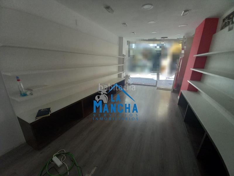 Foto e2936e06-de0f-4ff6-9ea9-e7d83c490387. Alquiler local comercial inmobiliaria la mancha alquila local comercial en pleno Centro . en Albacete