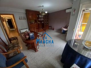 Appartement  Calle torero manuel jimenez. Inmobiliaria la mancha vende fantástico piso en zona plaza de to