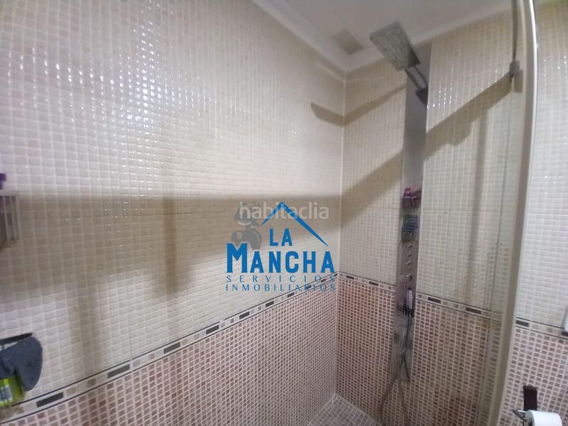 Foto 946c204f-db7d-4865-8ea4-930d48393609. Casa adossada amb calefacció aparcament piscina a Gineta (La)