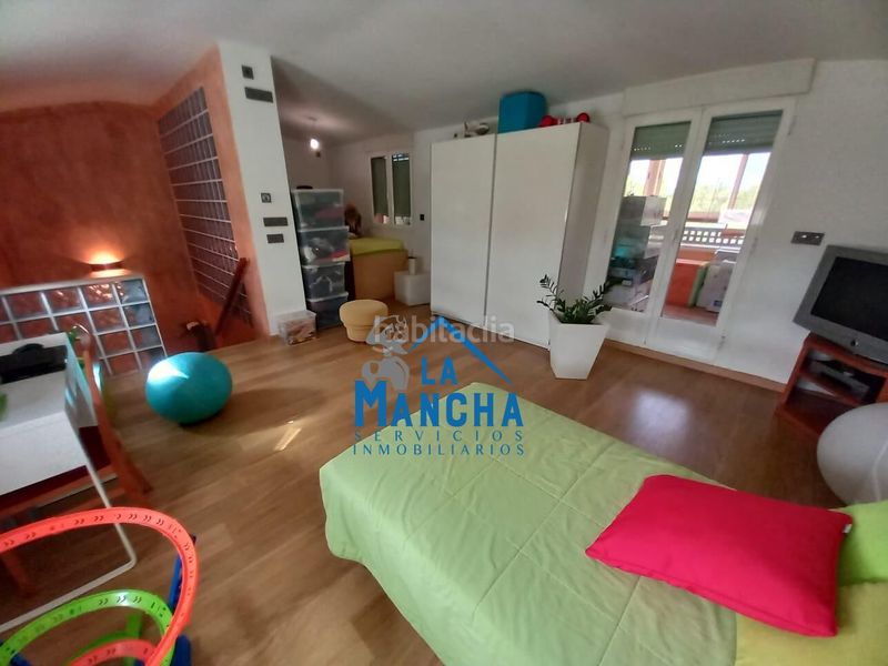 Foto 9fb3ec36-e6fc-4ae8-b1a5-d4e65bf3c1e2. Casa adossada amb calefacció aparcament piscina a Gineta (La)