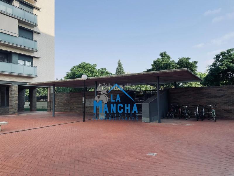 Foto 4c98bbdc-ed17-4ff7-ae73-26d16d0cb400. Etagenwohnung mit heizung parking pool in Facultad de Medicina Albacete